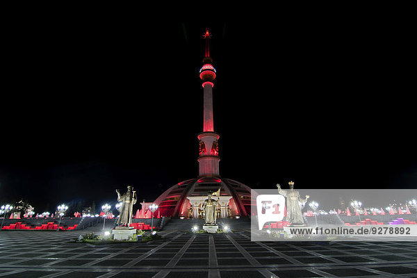Unabhängigkeitsmonument  Aschgabat  Ashgabat  A?gabat  Ahal  Turkmenistan