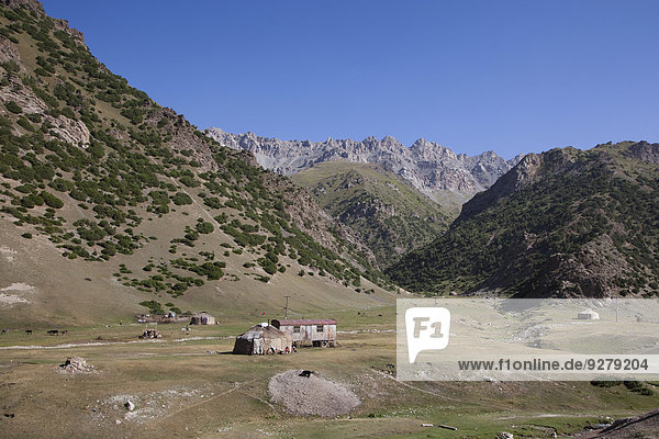 Jurten am Pamir Highway  M41  Osh  Kirgistan