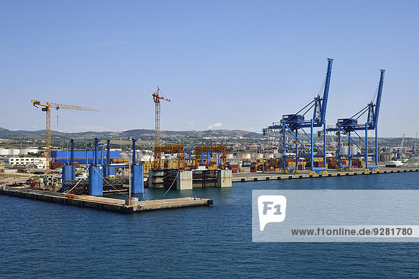 bauen Hafen Transport Latium Container Italien