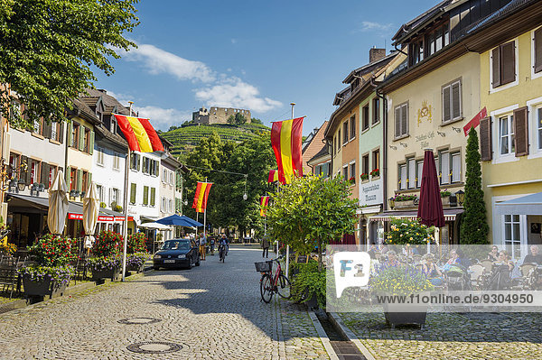 Pedestrian zone and restaurants  Staufen im Breisgau  Markgräflerland  Black Forest  Baden-Württemberg  Germany