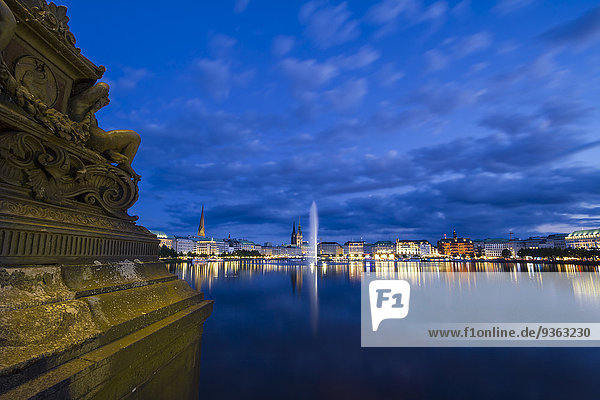 Germany  Hamburg  Inner Alster and Alster fountain at night
