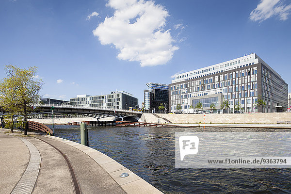 Deutschland  Berlin  Blick auf das Gebäude der Bundespressekonferenz  Spree