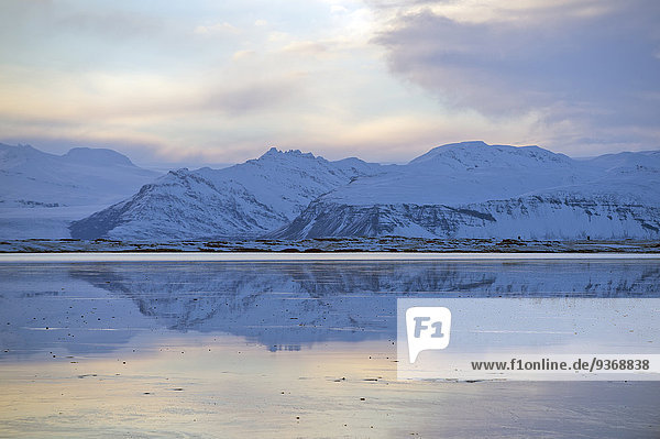 Stilleben still stills Stillleben Berg Landschaft Ozean Spiegelung Arktis