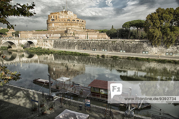 Rom Hauptstadt Europa Spiegelung Brücke Antiquität Tiber Italien