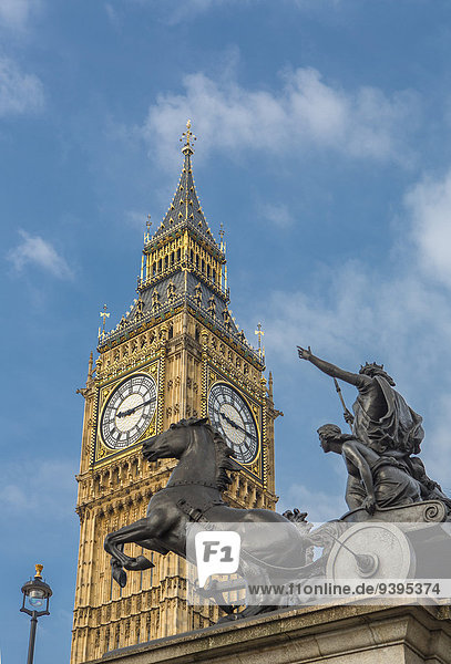Großbritannien Symbol London Hauptstadt Reise Großstadt Architektur Wahrzeichen Turm Monument Uhr Big Ben Streitwagen England Tourismus