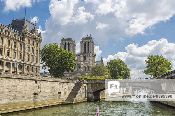 Paris Hauptstadt Frankreich Reise Großstadt Architektur Brücke Kathedrale Seine Notre Dame Innenstadt Tourismus