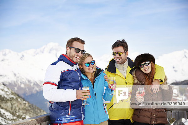 Freundschaft,Fest,festlich,Getränk,Schnee