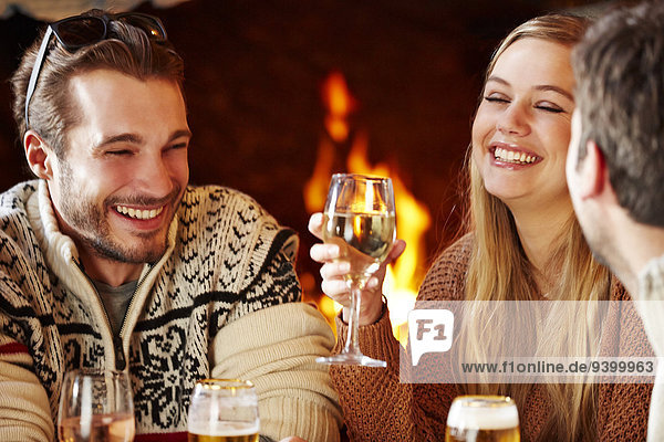 Zusammenhalt,Fröhlichkeit,Freundschaft,Gericht,Mahlzeit
