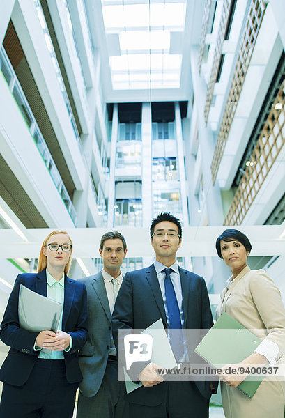 Mensch,Büro,Menschen,geselliges Beisammensein,Gebäude,Business