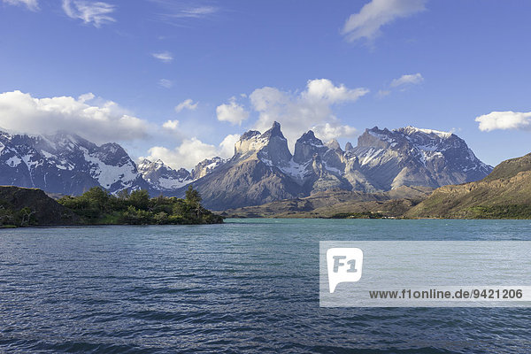 Pehoe Lake and Paine Grande Massif  Torres del Paine National Park  Magallanes y la Antártica Chilena Region  Chile