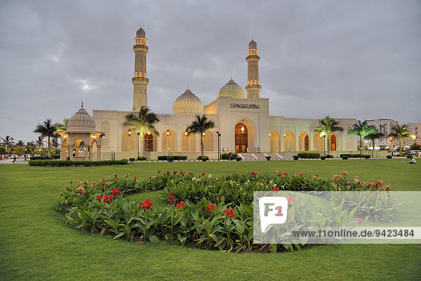 Sultan Qaboos Mosque at dusk  classical Medina architecture  Salalah  Orient  Oman