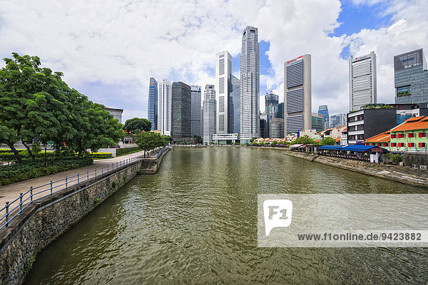 Kommerzielle Gebäude entlang des Singapore River  Singapur