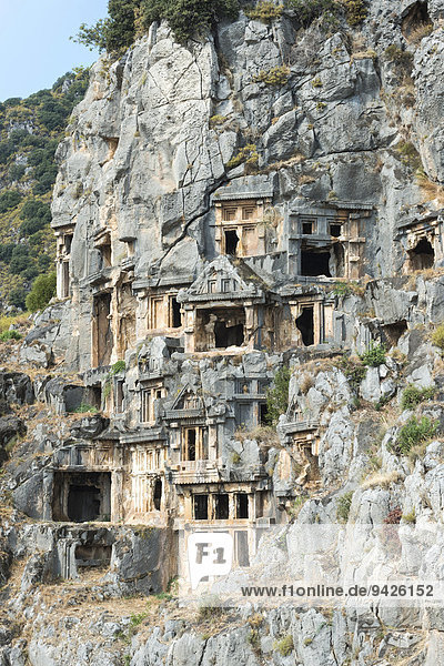 Lykische Felsengräber  Nekropole  antike Stadt Myra  Demre  Provinz Antalya  Türkei