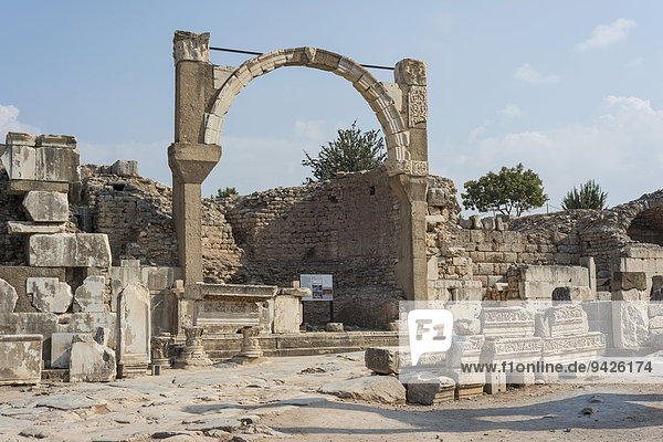 Fountain of Domitian with reconstructed arch  Domitian Square  ancient city of Ephesus  UNESCO World Heritage Site  Selçuk  Izmir Province  Turkey