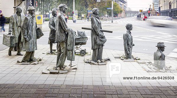 Denkmal für die Anonymen Fußgänger  von Jerzy Kalina  Breslau  Polen