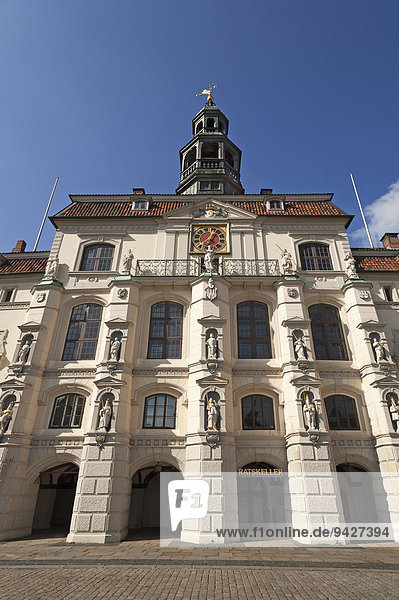 Barocke Marktfassade des Rathauses  entstand 1704  Lüneburg  Niedersachsen  Deutschland