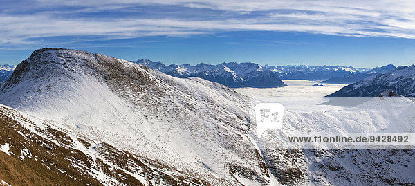 Alpstein mit Rheintal in der Ostschweiz Schweiz Europa
