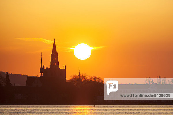 Konstanzer Münster im Sonnenuntergang  Konstanz  Baden-Württemberg  Deutschland  Europa  ÖffentlicherGrund