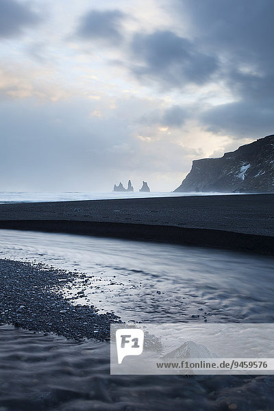 Reynisdrangar pinnacles  Vik i Myrdal  Mýrdalur  Southern Region  Iceland  Europe