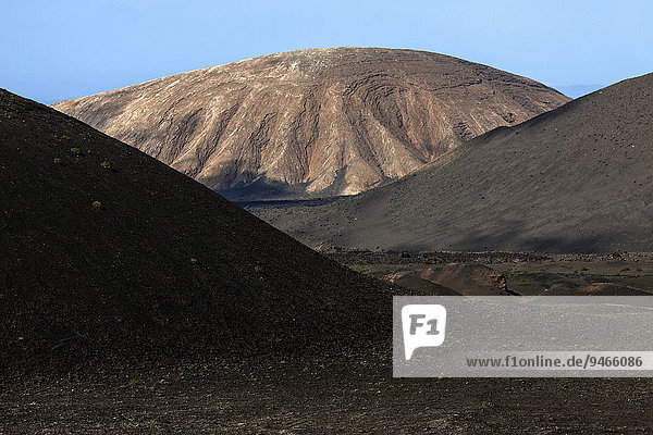 Vulkanlandschaft  Feuerberge  Vulkane  Nationalpark Timanfaya  Lanzarote  Kanarische Inseln  Spanien  Europa
