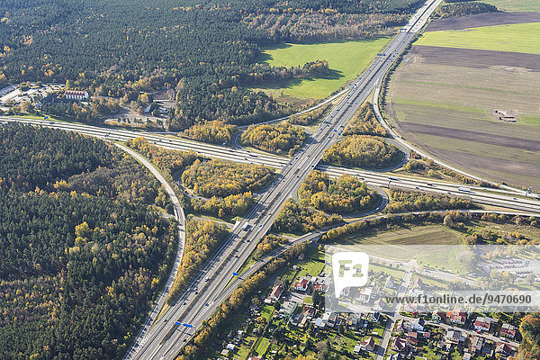 Luftbild  Hermsdorfer Kreuz  Ansicht von Osten  Bundesautobahn A 4 überquert A9  1936  mehrfach modernisiert  Hermsdorf  Thüringen  Deutschland  Europa