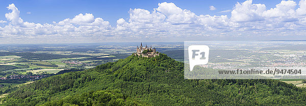 Burg Hohenzollern Castle  Zollernalb  Swabian Jura  Baden-Württemberg  Germany  Europe