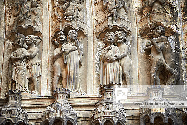 Mittelalterliche gotische Skulpturen, Südportal, Darstellung des Jüngsten Gerichts, UNESCO Weltkulturerbe, gotische Kathedrale von Chartres, Chartres, Frankreich, Europa