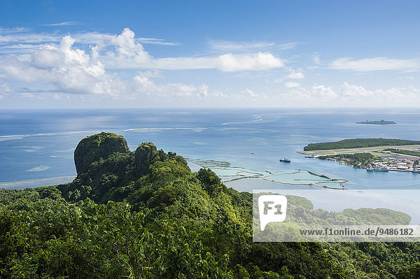 Überblick mit Sokehs Rock  Insel Pohnpei  Mikronesien  Ozeanien