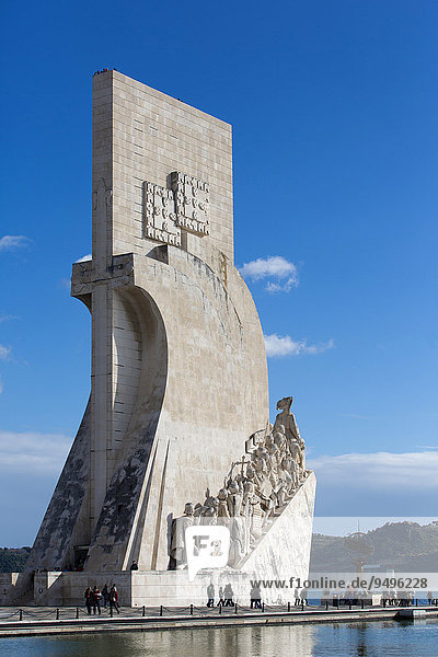 Seefahrerdenkmal Padrão dos Descobrimentos am Tejo  Belem  Lissabon  Portugal  Europa