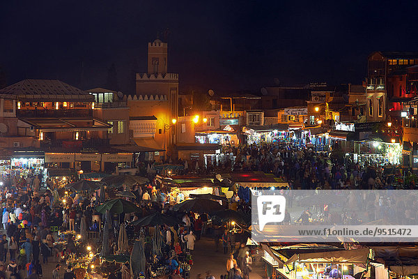 Der Platz Djemaa el Fna  UNESCO Weltkulturerbe  bei Nacht  Marrakesch  Marokko  Afrika