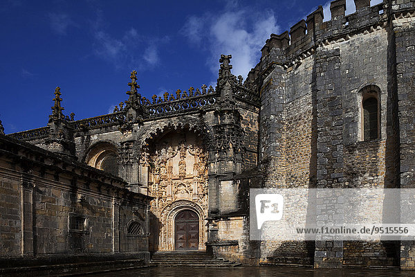 Hauptportal  Wehr-Kloster Convento de Cristo der Templer Unesco-Weltkulturerbe  Tomar  Region Centro  Portugal  Europa