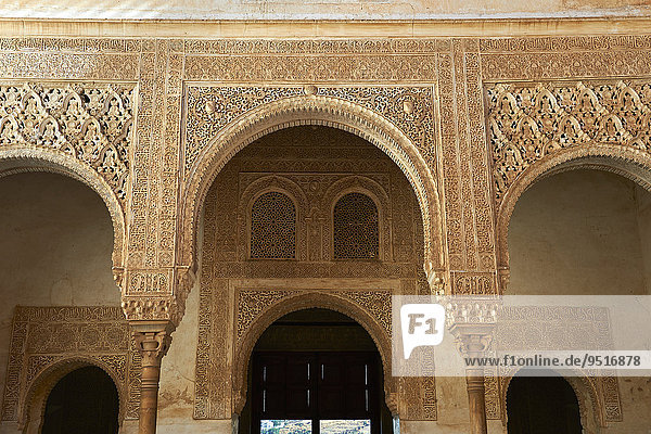 Maurische Architektur  Innenhof der Na?ridenpaläste  Alhambra  Granada  Andalusien  Spanien  Europa