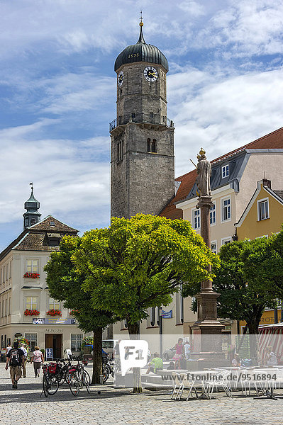 Old Town Hall  Parish Church of the Assumption  St. Mary's Column  Marienplatz  Weilheim  Upper Bavaria  Bavaria  Germany  Europe