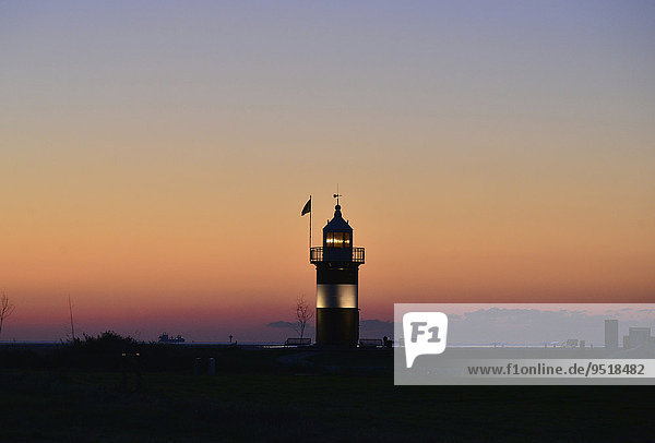 Leuchtturm Kleiner Preuße  Abendstimmung  Nordseebad Wremen  Landkreis Cuxhaven  Niedersachsen  Deutschland  Europa
