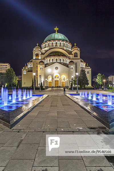 Serbien  Belgrad  Beograd  Sava-Kirche bei Nacht