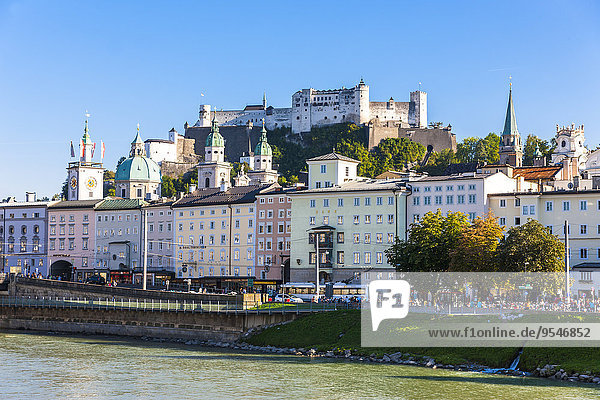 Austria  Salzburg  View to old town with Hohensalzburg Castle  River Salzach