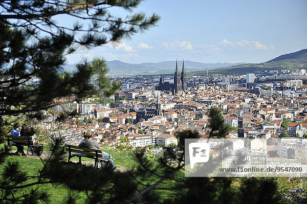 Großstadt Ansicht Auvergne