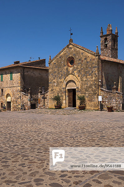 Kopfsteinpflaster Straße Kirche Chianti Italien Toskana Provinz Siena