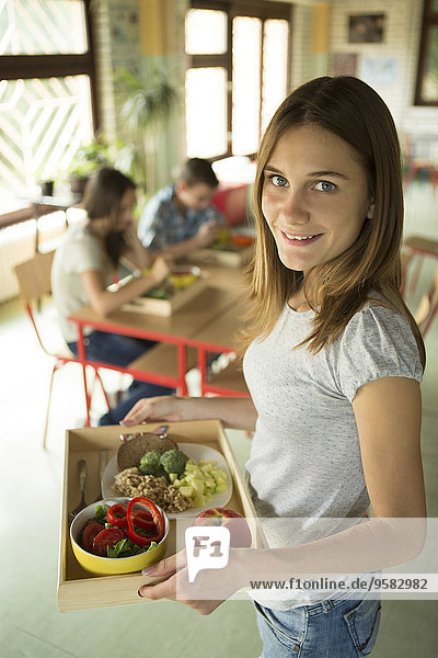 tragen Schule (Einrichtung) Student Cafeteria Mittagessen