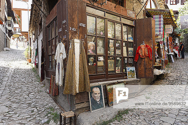 Türkei  Provinz Karabuek  Safranbolu  Antiquitätengeschäft