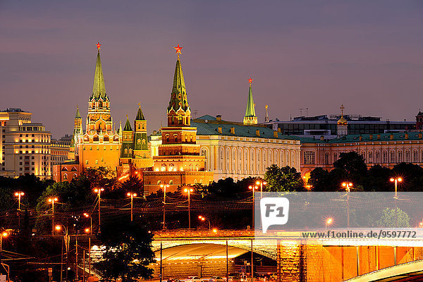 View of Kremlin towers and the Bolshoy Kamenny bridge at night  Moscow  Russia