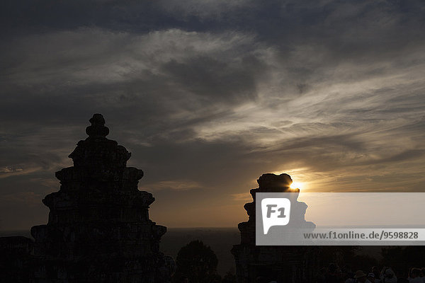 Alter Tempel bei Sonnenuntergang  Siem Reap  Kambodscha
