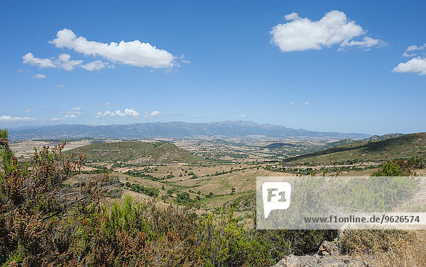Italien  Sardinien  Gallura  Olbia-Tempio  zentrale sardische Landschaft  Blick auf den Berg Limbara
