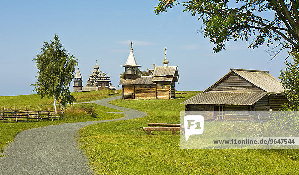 Alte Holzkirchen  UNESCO-Weltkulturerbe  Kischi Pogost  Insel Kischi  Onegasee  Karelien  Russland  Europa