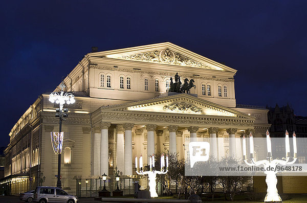 Bolschoi-Theater  Weihnachtzeit  Moskau  Russland  Europa