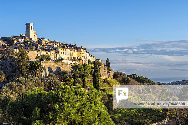 Die mittelalterliche Hügelstadt Saint Paul oder Saint-Paul-de-Vence  Alpes-Maritimes  Provence-Alpes-Côte d'Azur  Frankreich  Europa
