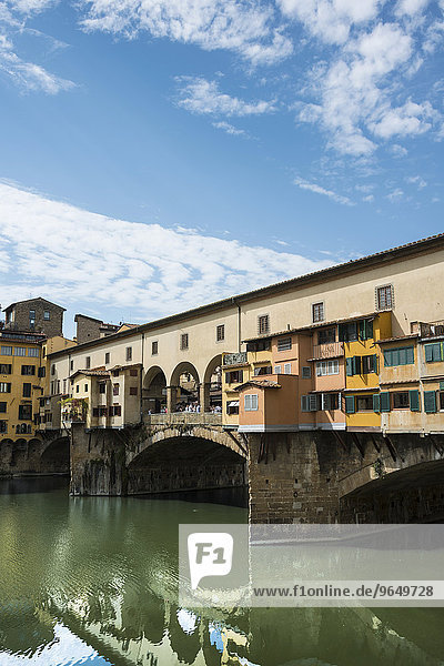 Ponte Vecchio  Fluss Arno  Florenz  Toskana  Italien  Europa