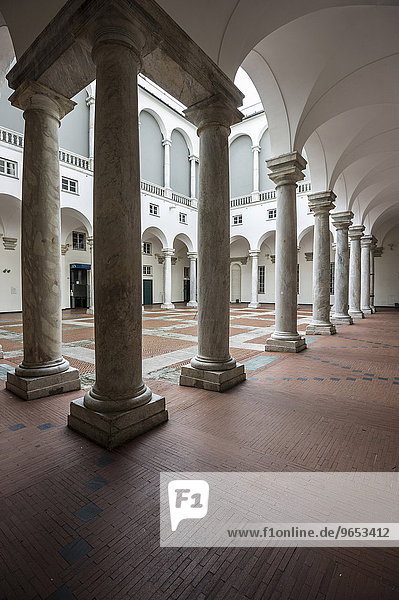 Palazzo Ducale  Via Garibaldi  UNESCO Weltkulturerbe  Genua  Ligurien  Italien  Europa