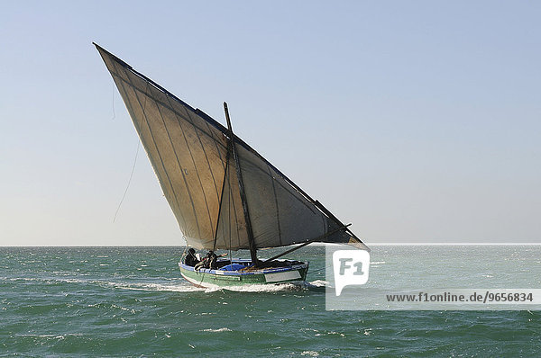 Traditionelles Segelschiff  Banc d' Arguin  Mauretanien  nordwestliches Afrika  Afrika