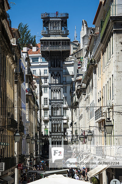Aufzug Elevador de Santa Justa  Distrikt Lissabon  Portugal  Europa
